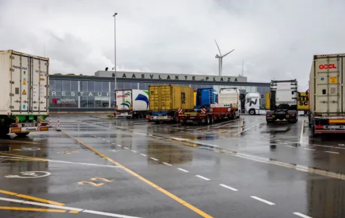 Maasvlakte Plaza parking